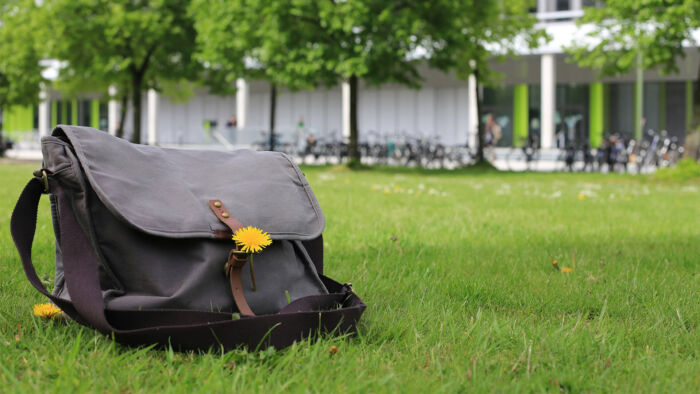 Umschulung zum*r Erzieher*in - Ihr Weg in eine erfüllende berufliche Zukunft.